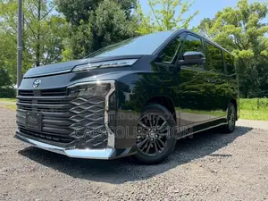 Toyota Voxy 2022 Black