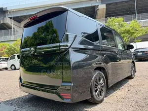Toyota Voxy 2022 Black
