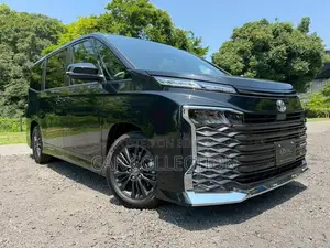 Toyota Voxy 2022 Black