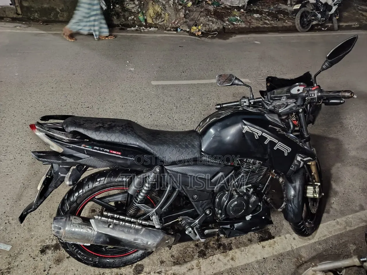 টিভিএস অ্যাপাচি আরটিআর ১৬০ ২ভি ২০১৭ ব্ল্যাক
