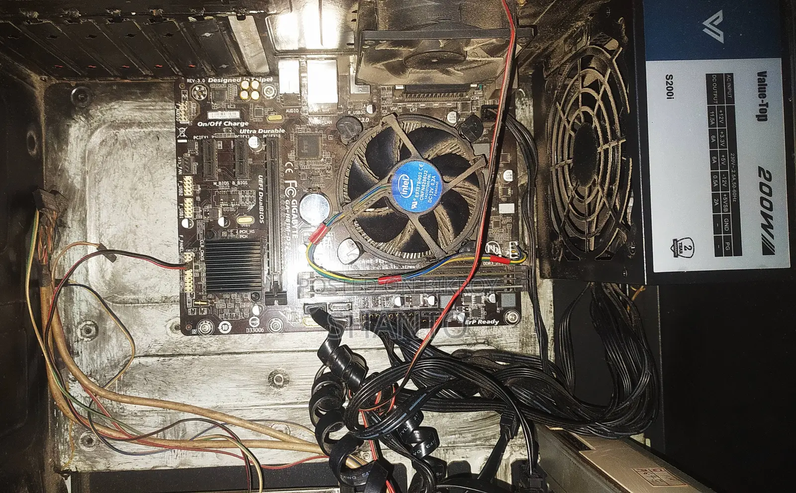 Desktop Computer Gigabyte 16GB Intel Core i3 SSD 128GB