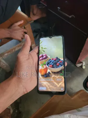 Tecno Spark 8C 64 GB Blue