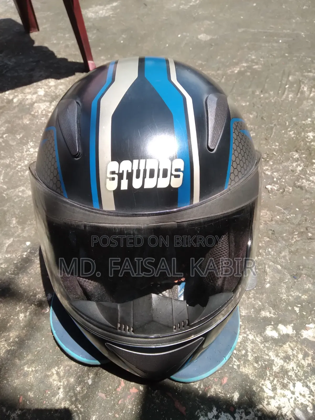 Helmet Studds