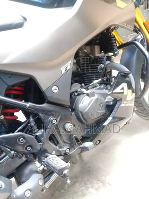 Hero Xtreme 160R 2025 Gray