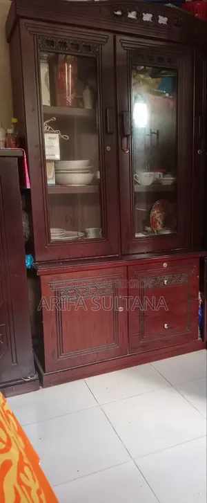 I will sell this showcase
