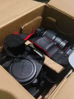 Emergency Sale – Canon EOS 600D DSLR Camera