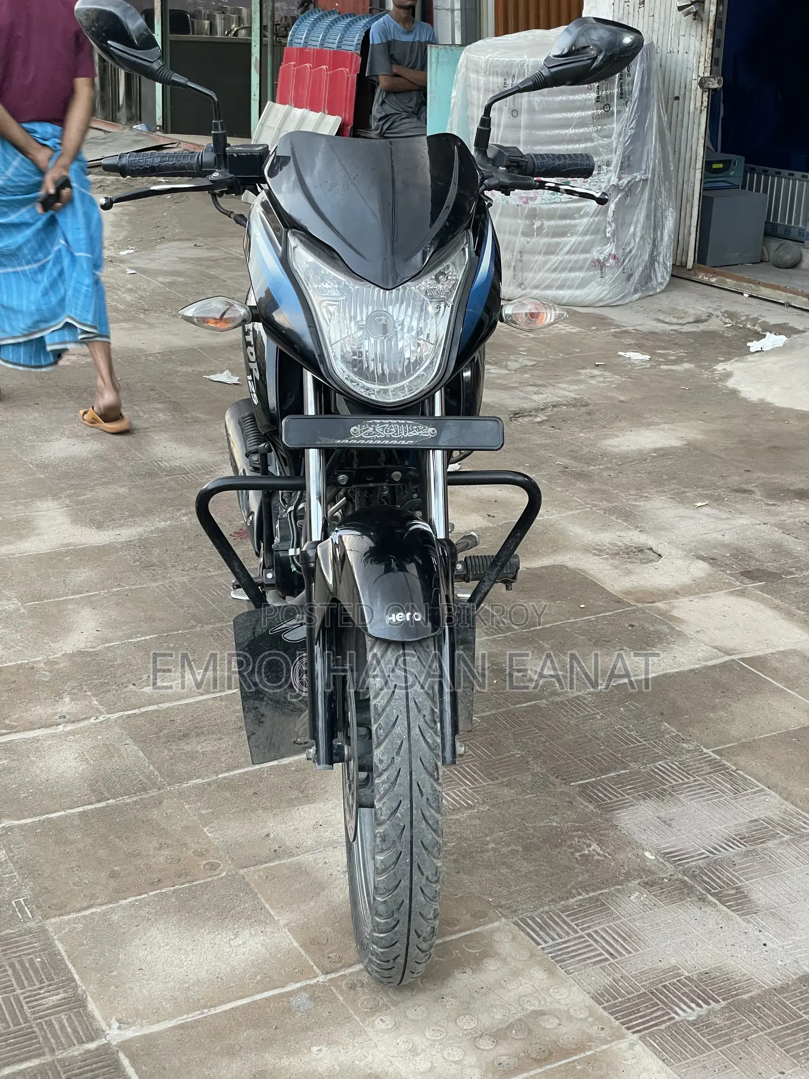 হিরো ইনিগটর ২০১৮ কালো