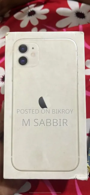 অ্যাপল আইফোন ১১ ৬৪ জিবি হোয়াইট