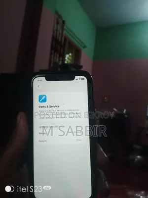 অ্যাপল আইফোন ১১ ৬৪ জিবি হোয়াইট