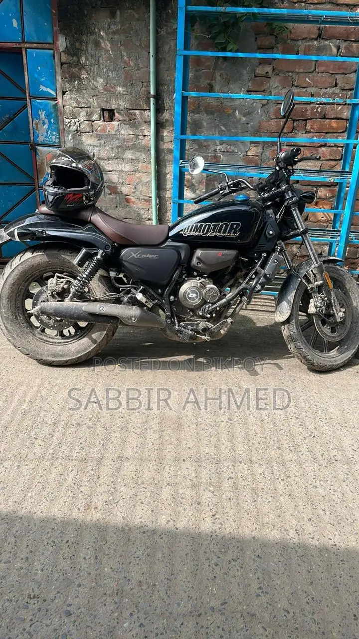 কিউজে মোটর এক্স রাইডার এসআরভি ১৬০ ২০২৫ কালো