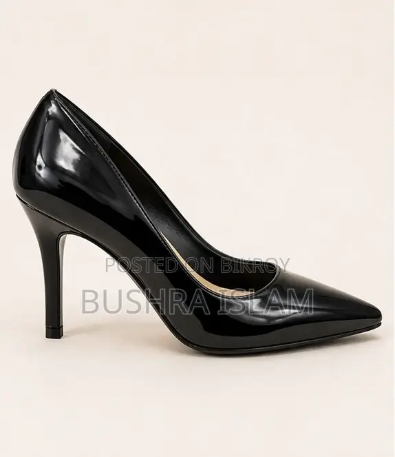 Beautiful Black Heel