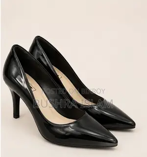 Beautiful Black Heel
