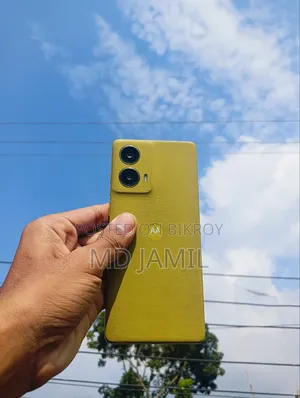 Motorola Moto G85 128 GB Yellow