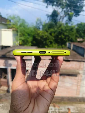 Motorola Moto G85 128 GB Yellow