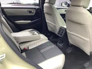 Honda Vezel 2022 Beige