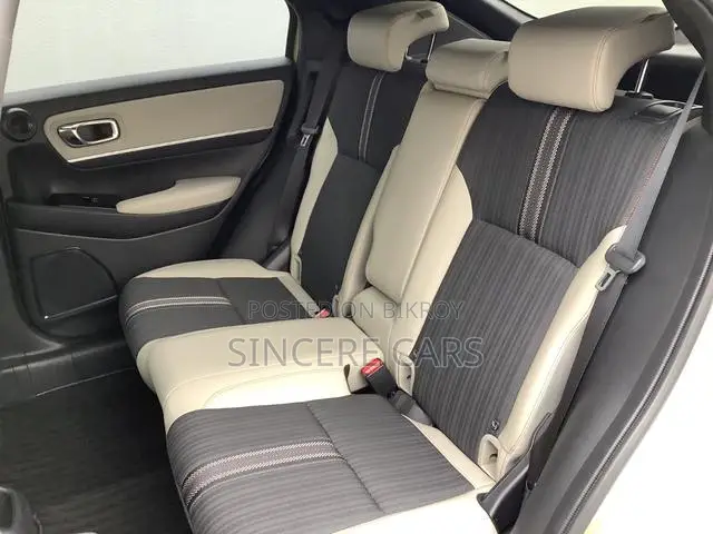 Honda Vezel 2022 Beige