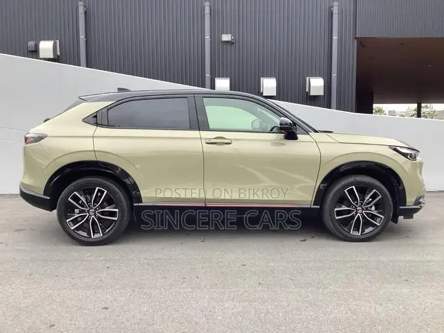 Honda Vezel 2022 Beige