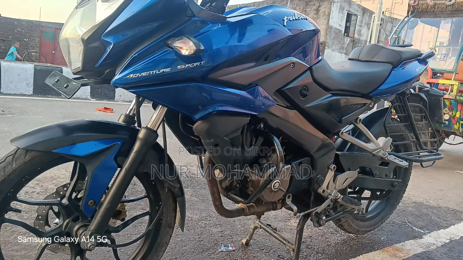 Bajaj Avenger 150 Street 2016 Blue