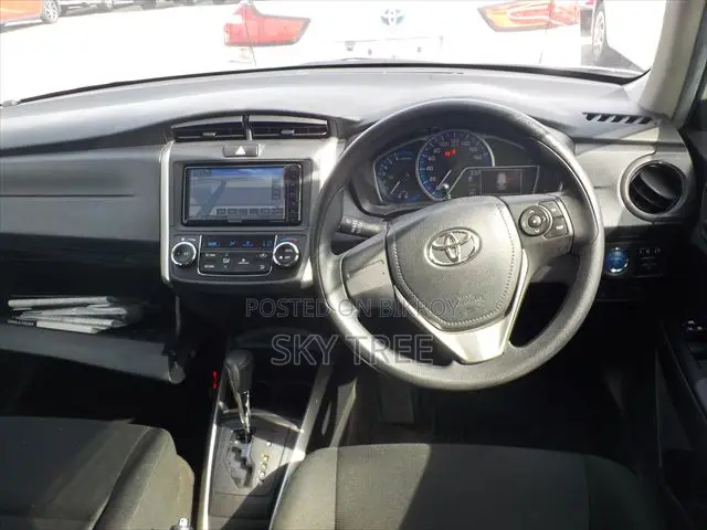 Toyota Corolla Fielder 2021 White