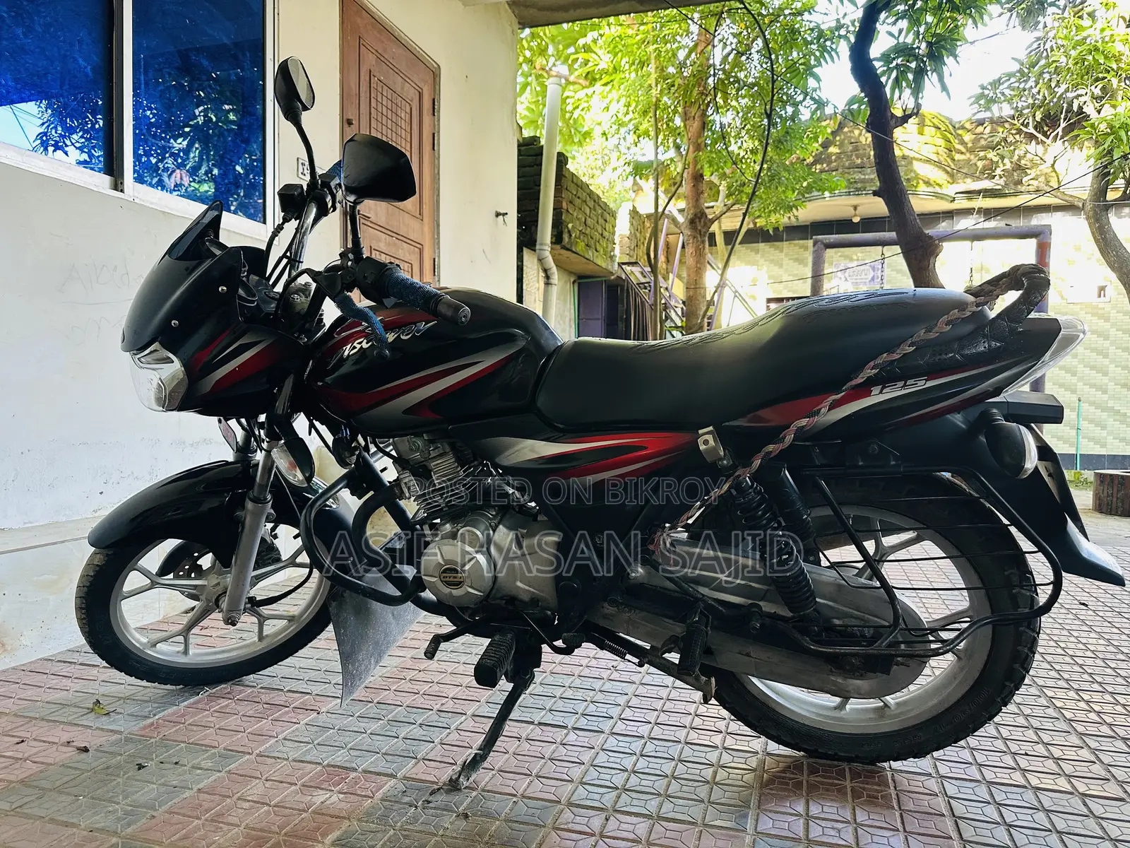 Bajaj Discover 125 2018 Black