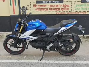 সুজুকি জিক্সার ২০২৫ নীল