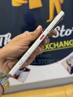 ZTE Nubia Z70 Ultra 256 GB Gold