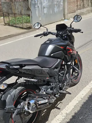 হোন্ডা এক্স-ব্লেড ১৬০ ২০২৪ কালো