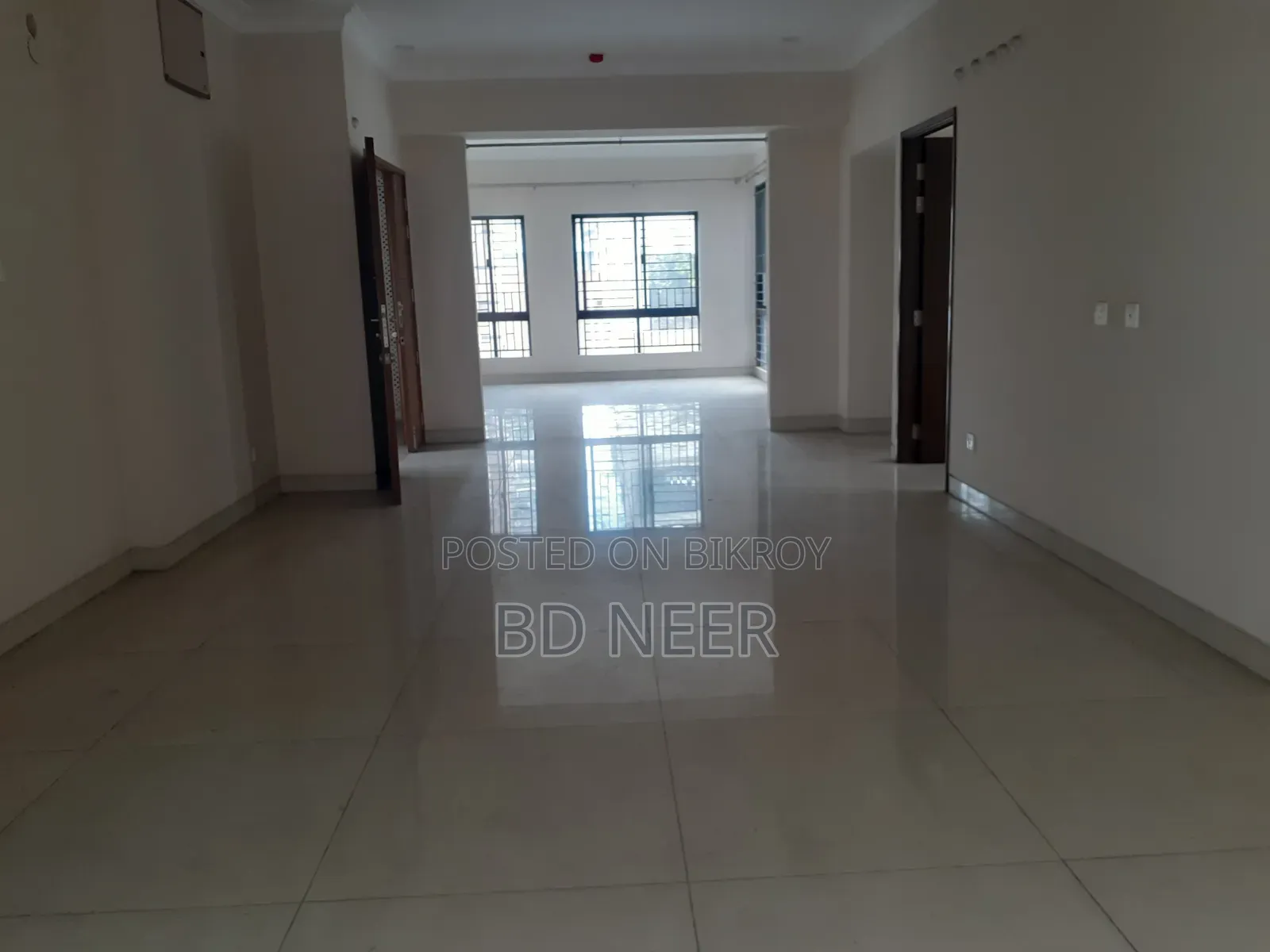 Office in Baridhara Diplomatic Zone
