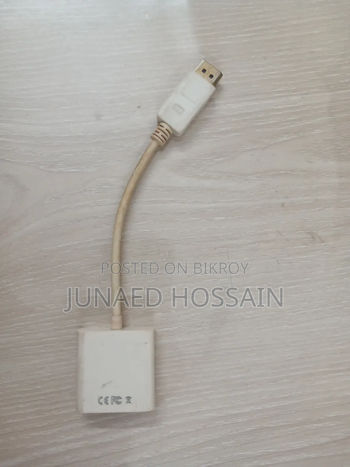 Displayport to VGA Converter