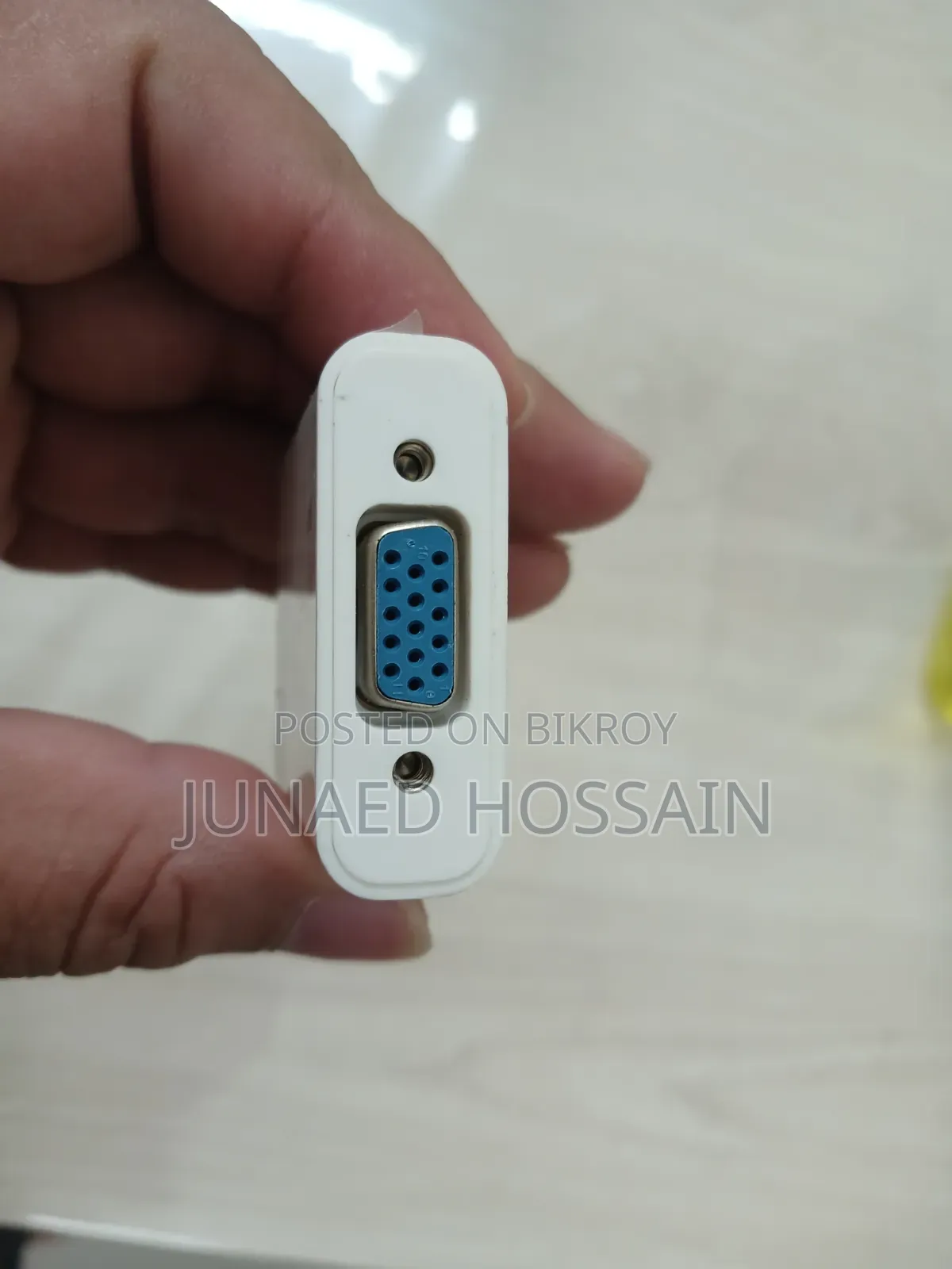 Displayport to VGA Converter