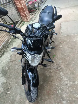 সুজুকি জিক্সার ২০২৫ কালো