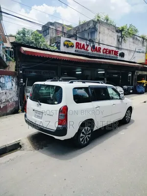 টয়োটা প্রোবক্স ২০১২ পার্ল