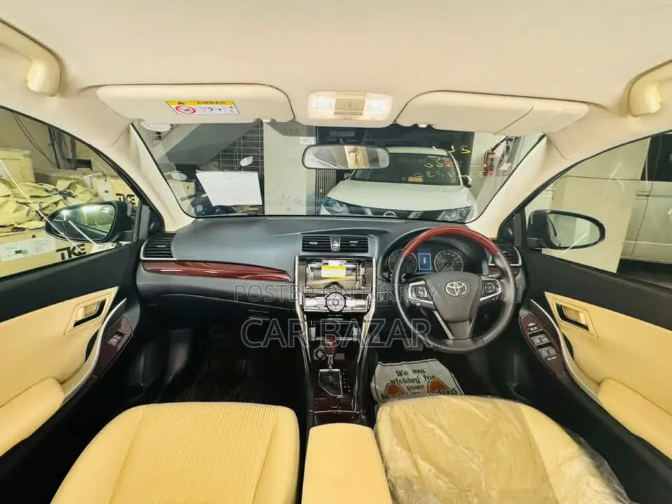 Toyota Premio 1.5 FWD 2017 Blue