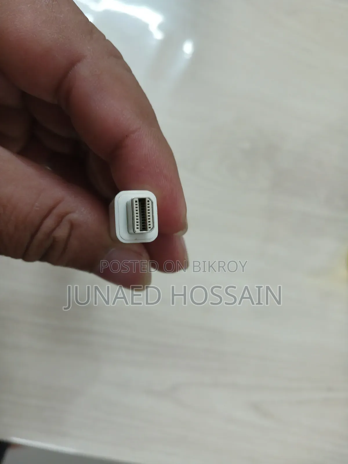 Mini Displayport to VGA Converter