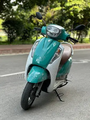 Suzuki 2025