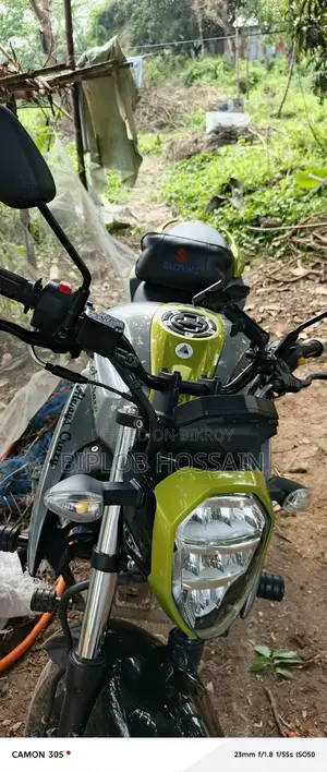 সুজুকি গিক্সার ২০২৫ সবুজ
