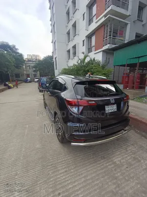 Honda Vezel 1.5 Hybrid Four-Wheel Drive 2014 Black