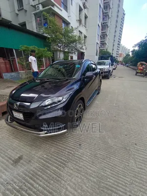 Honda Vezel 1.5 Hybrid Four-Wheel Drive 2014 Black