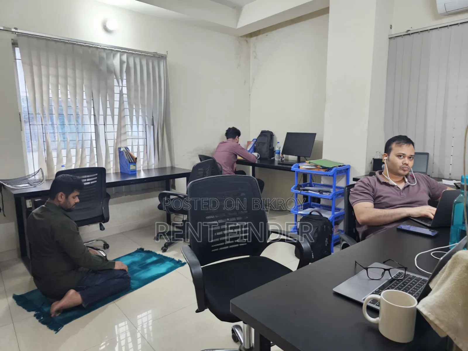 গুলশান বাড্ডা লিঙ্ক রোড অফিসের স্পেস