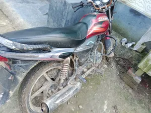 Bajaj Platina 110 2015 Red