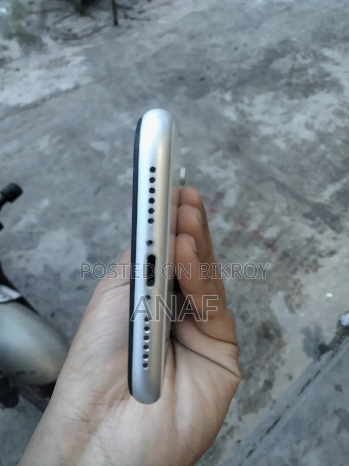 Apple iPhone XR 128 GB White