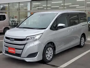 Toyota Noah 2021 Silver
