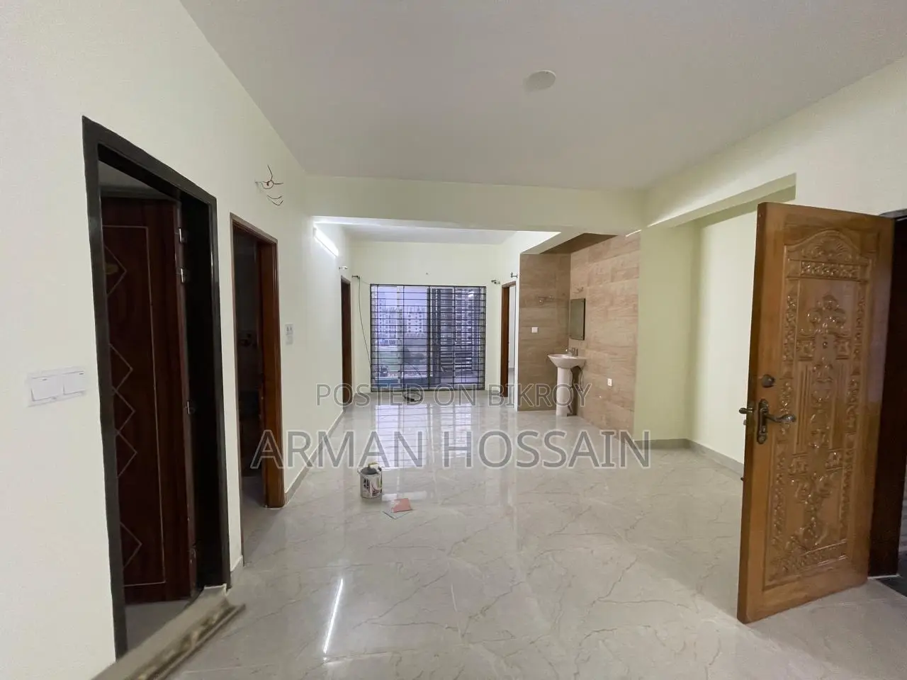 Furnished 3-bedroom Apartment in Jam Jam Tower, Bashundhara City for Sale
