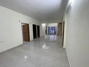 Furnished 3-bedroom Apartment in Jam Jam Tower, Bashundhara City for Sale