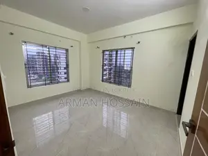 Furnished 3-bedroom Apartment in Jam Jam Tower, Bashundhara City for Sale
