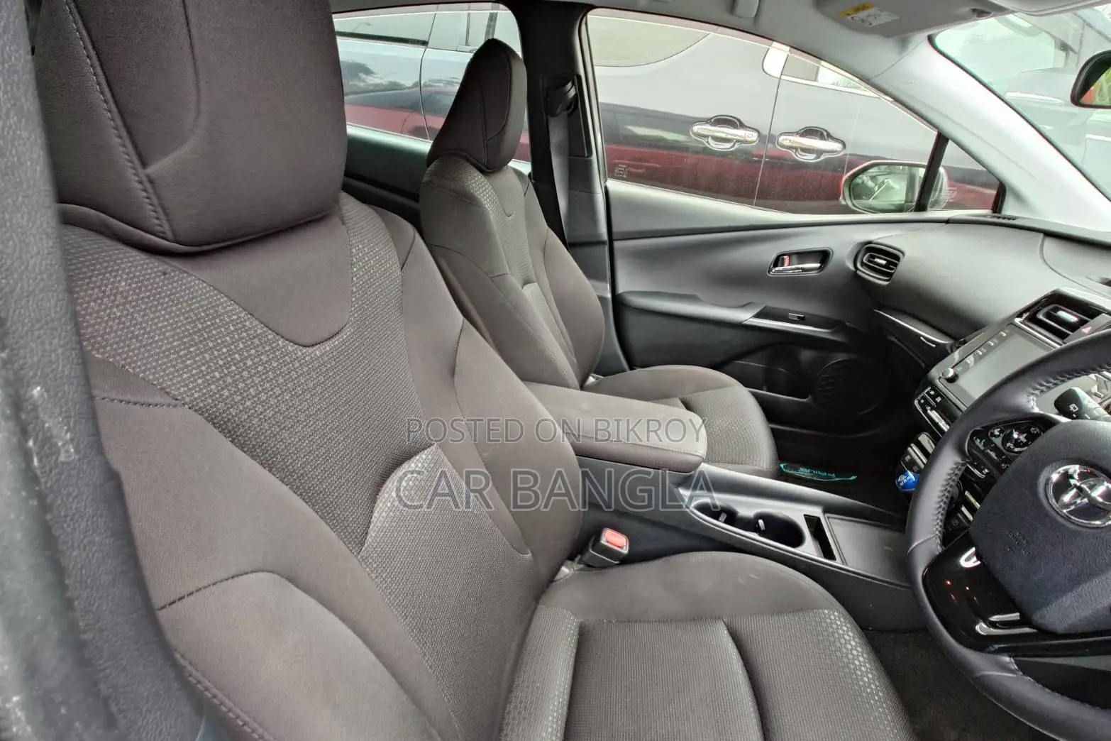 Toyota Prius 2021 Red
