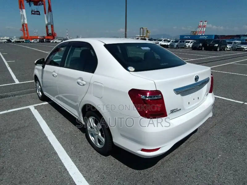 Toyota Axio 2021 White