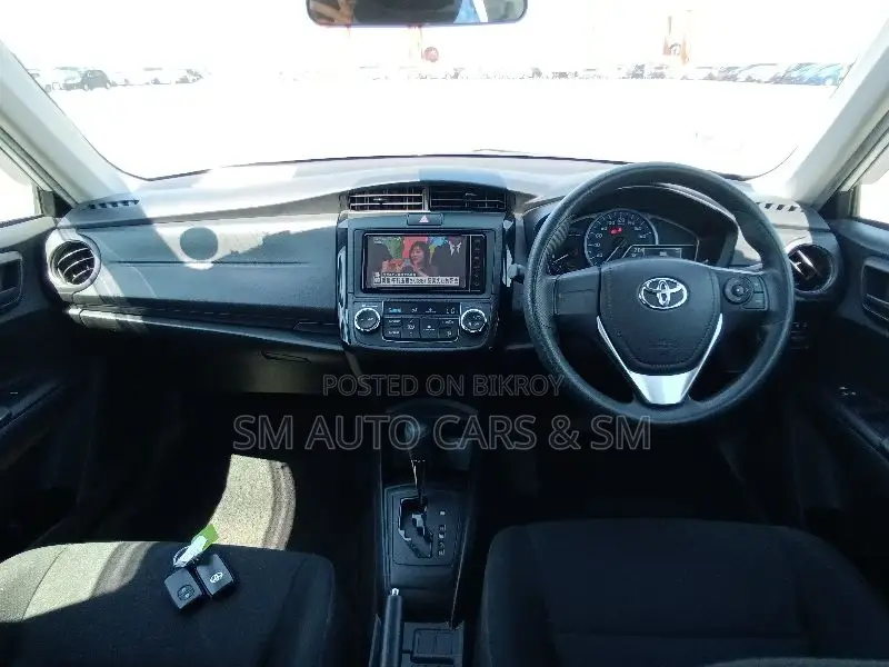 Toyota Axio 2021 White