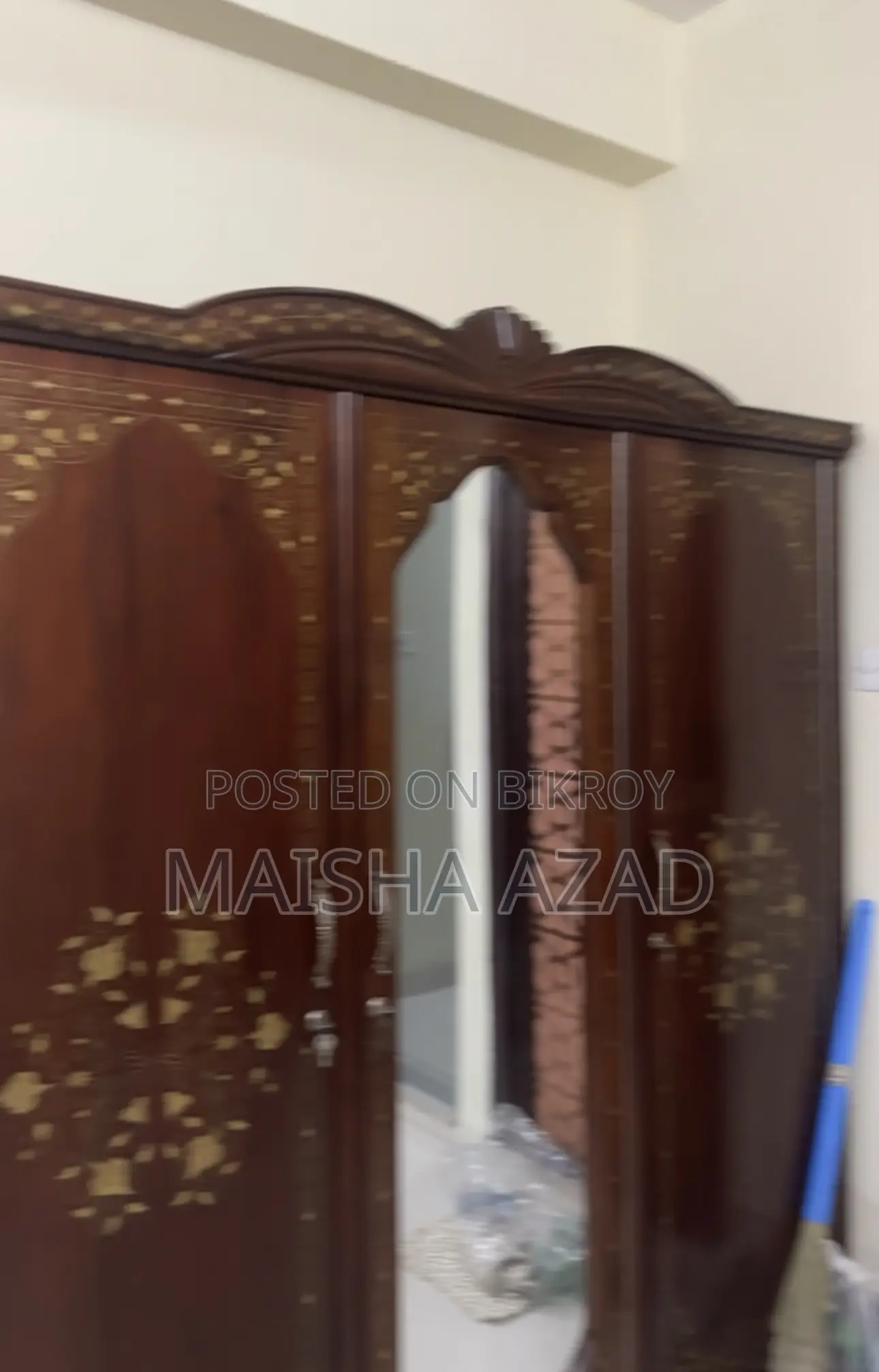 রানি সাইজ বেড উইথ ম্যাচিং ওয়ার্ডরোব- প্রিমিয়াম উডেন সেট