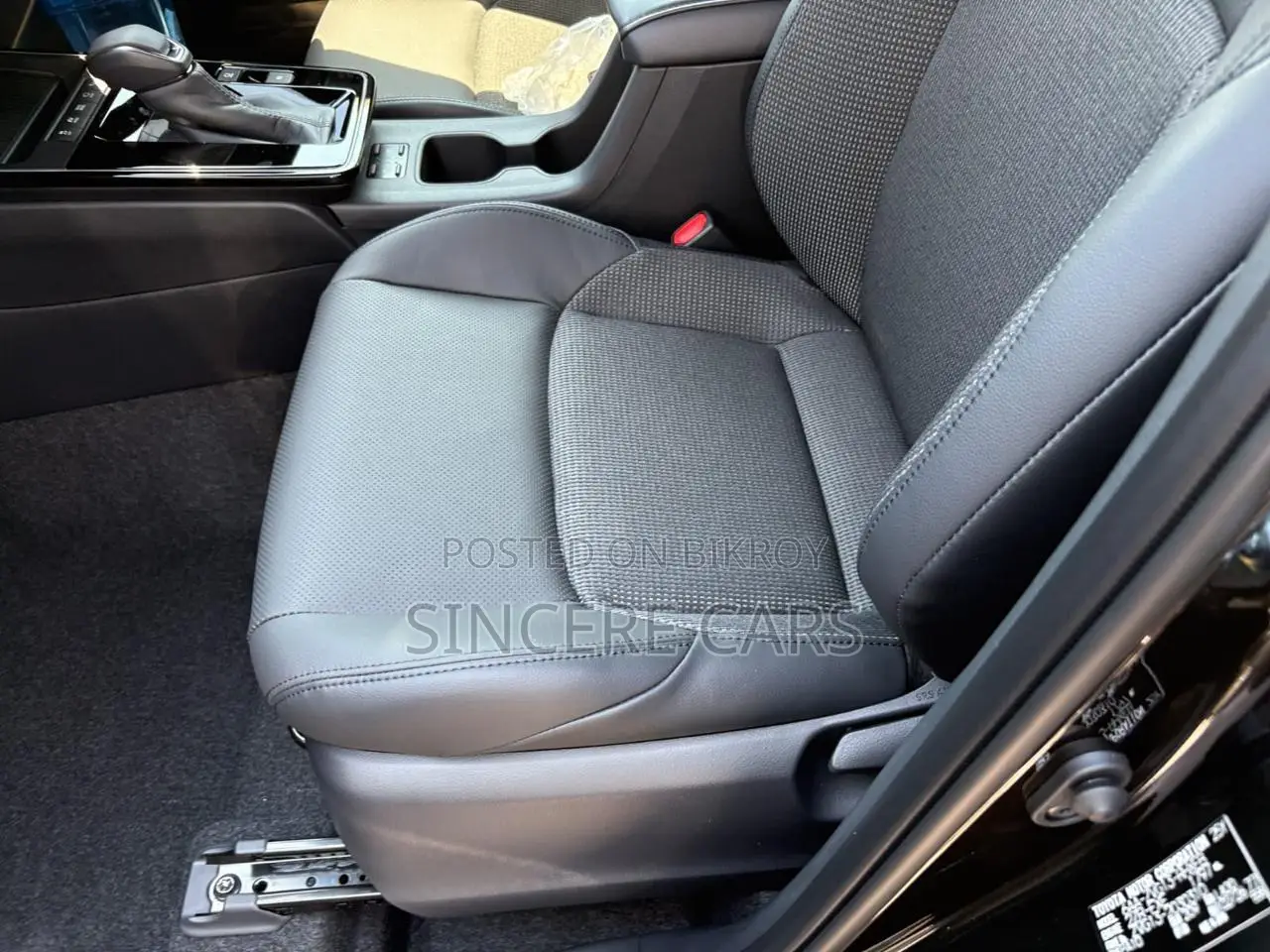 New Toyota Corolla Cross 2026 Black